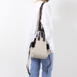 ロエベ HAMMOCK DW SMALL BAG ハンモックバッグ ハンドバッグ レザー アナグラム レディース A538Z95X09 3953