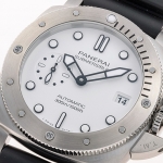 パネライ国内発送 サブマーシブル PAM01590