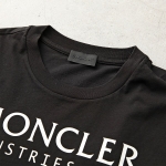 モンクレール マットブラック Tシャツ メンズ 半袖 カットソー ロゴT ラバーアイコンパッチ 8C00014 89A17 999