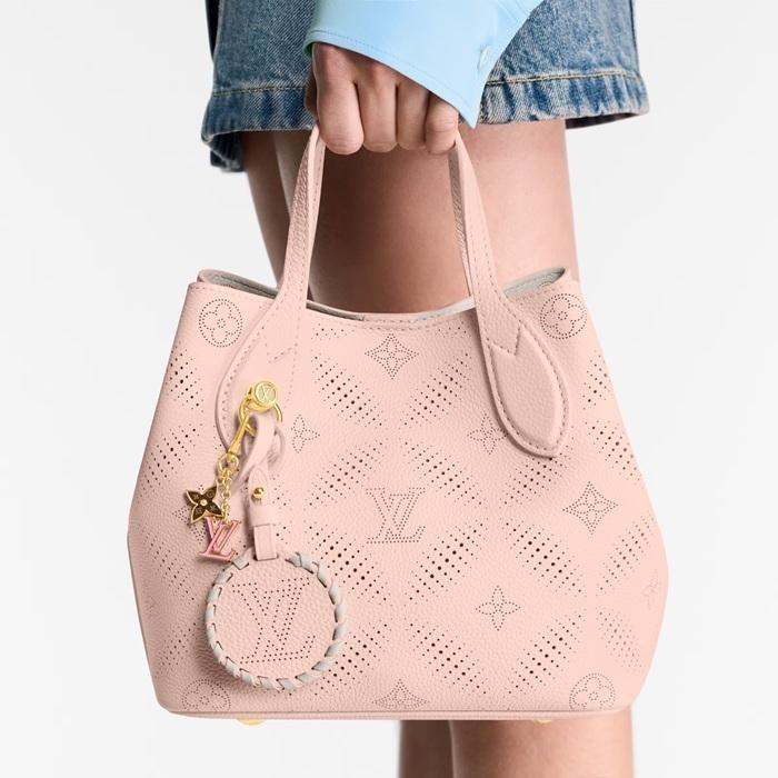 ルイ・ヴィトン後払い バッグチャーム・LV アイコニック M02347