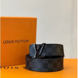 ルイヴィトン グラフィット サンチュール LVイニシャル 40MM リバーシブル M0213S