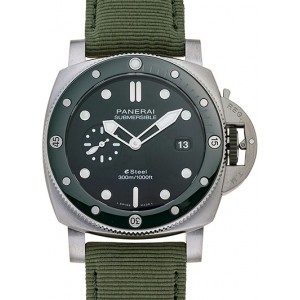 パネライ サブマーシブル クアランタクアトロ ESTEEL ヴェルデ ズメラルド PAM01287