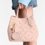 ルイ・ヴィトン後払い バッグチャーム・LV アイコニック M02347