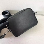 プラダ 斜め掛け ショルダーバッグ メンズ PRADA SAFFIANO TRAVEL レザー イタリア 2VH170