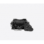 バレンシアガ ショルダーバッグ Neo Cagole Xsハンドバッグ  レディース 700940210B0