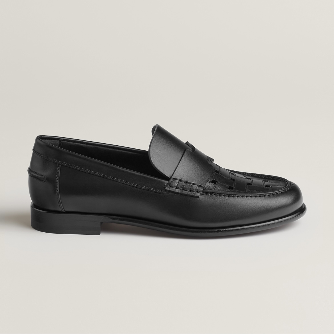 HERMES ローファー 上品 モカシン 大人カジュアル Kennedy H241105Z 02
