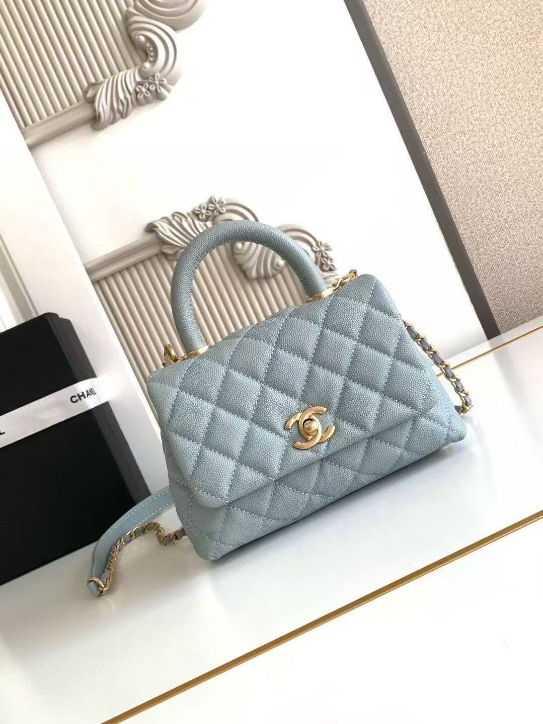 CHANEL ショルダーバッグ マトラッセ ココハンドル ミニ XXS AS2215 B13607 36595