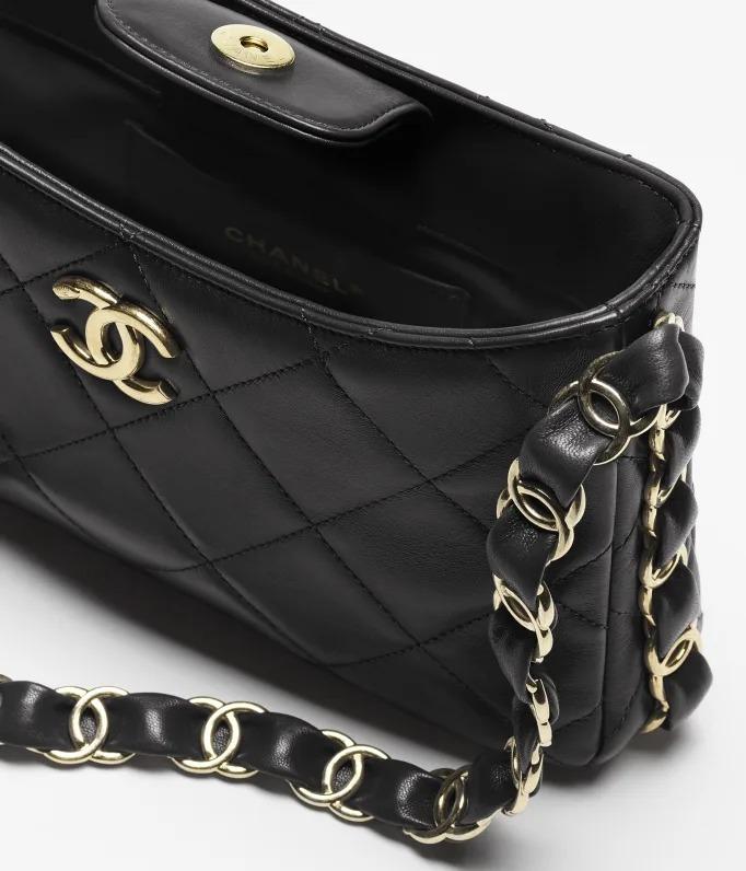 CHANEL代引き  ホーボーバッグ CCロゴ ラムスキン AS5177 B18293 94305