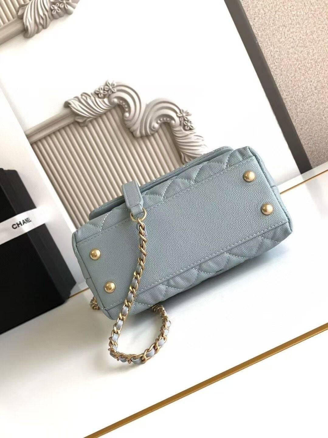 CHANEL ショルダーバッグ マトラッセ ココハンドル ミニ XXS AS2215 B13607 36595