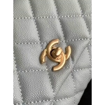 CHANEL ショルダーバッグ マトラッセ ココハンドル ミニ XXS AS2215 B13607 36595
