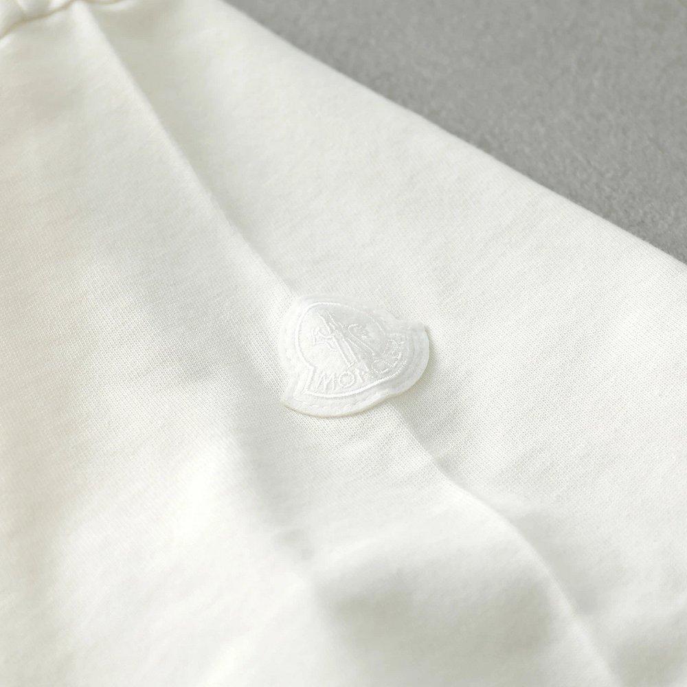 モンクレール 半袖 Tシャツ メンズ コットン ロゴ ロゴT クルーネック オーバーサイズ 8C00010 M2643