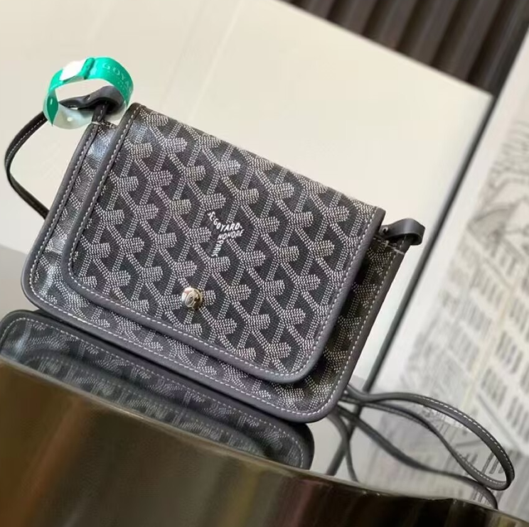 ゴヤール後払い  ショルダーバッグ プリュメ ポーチウォレット PLUMETPMLTY12CL 09