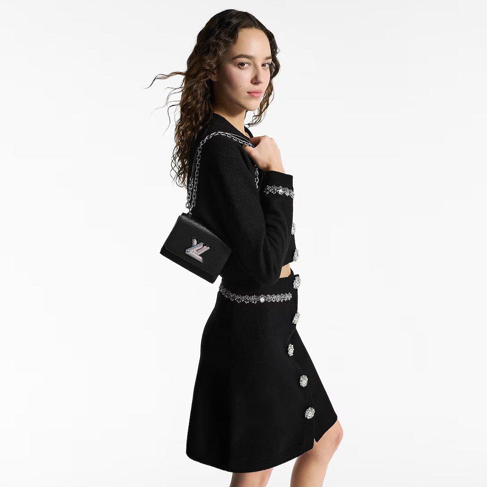 LOUIS VUITTON ショルダーバッグ エピ ツイスト・リトル ブラック M12028
