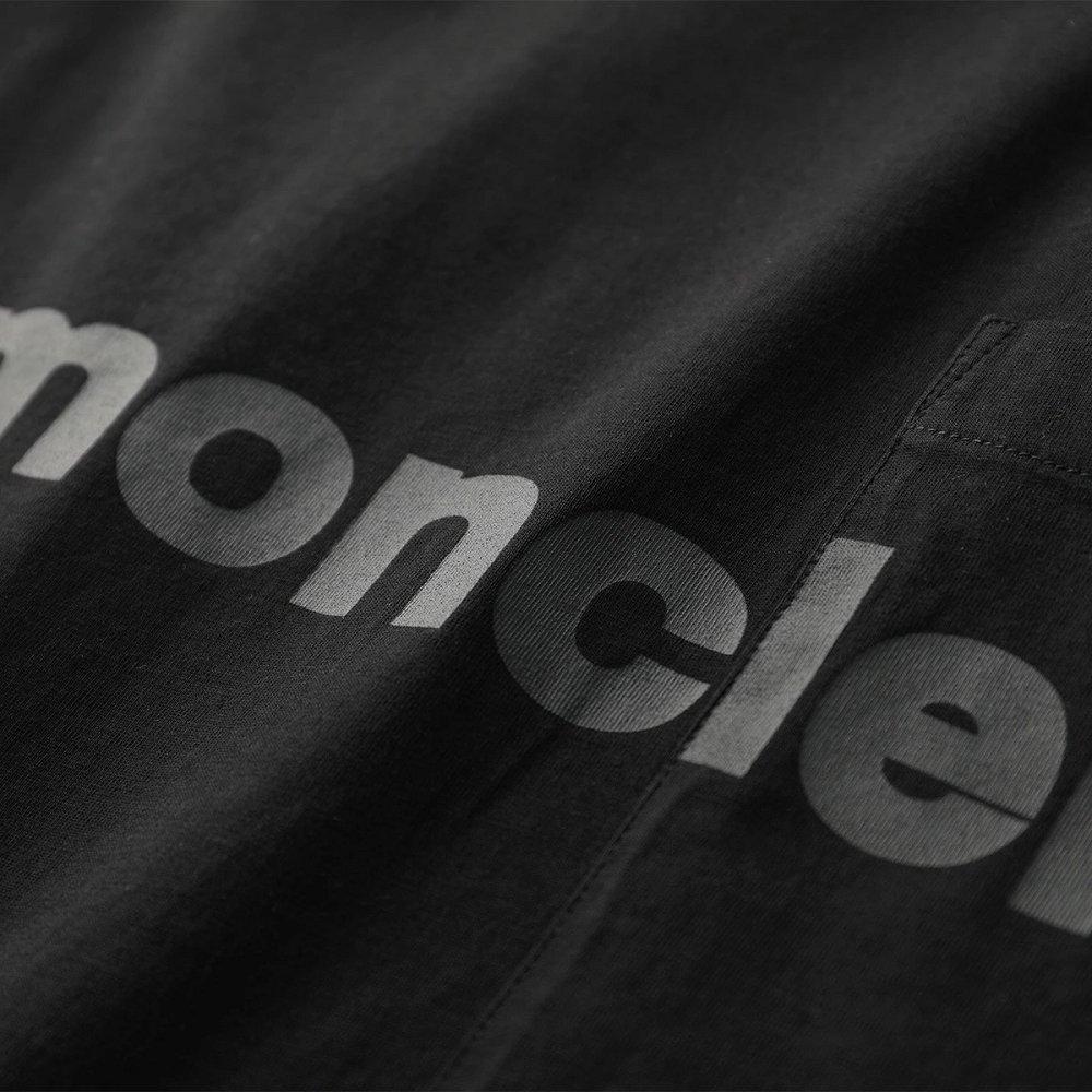 モンクレール 半袖 Tシャツ メンズ ロゴ ロゴT コットン クルーネック 胸ポケット カットソー  8C00036 829H8 999