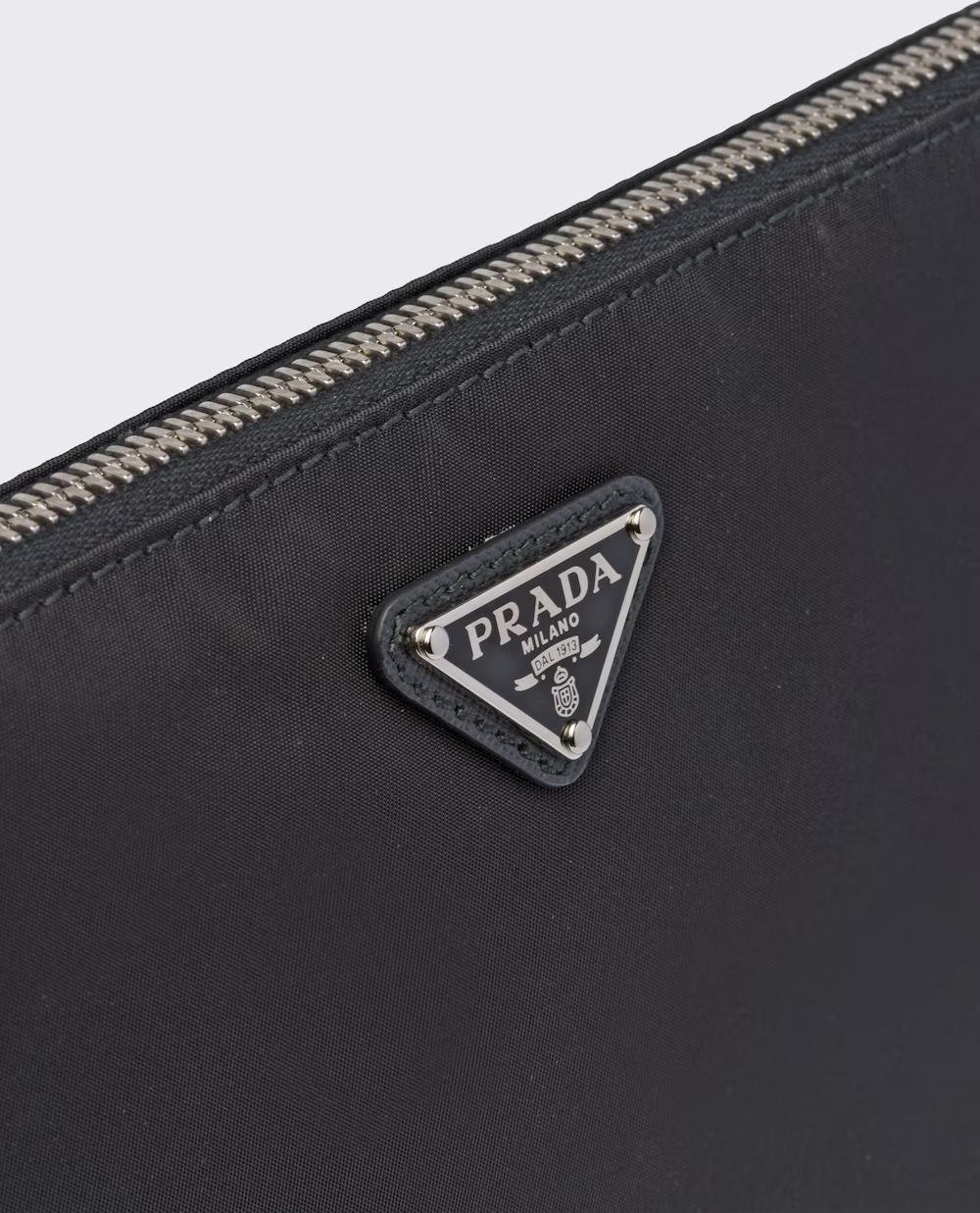 プラダ Re-Nylon xサフィアーノレザー ポーチ 2NH006_2DMH_F0002