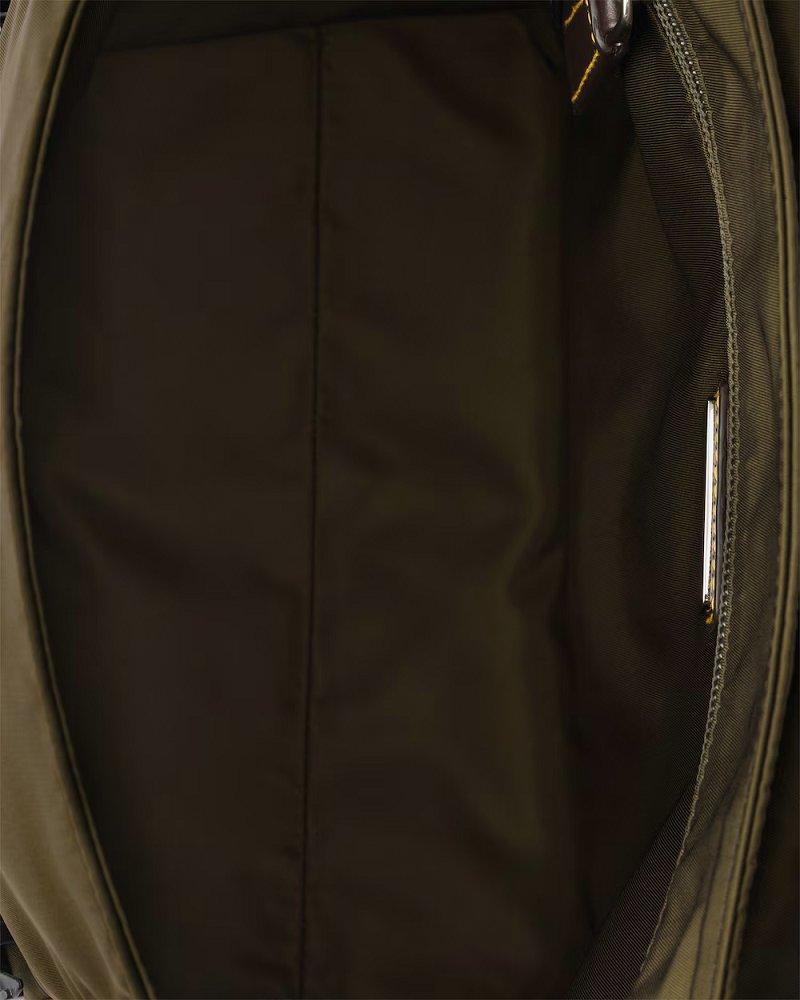 プラダ Re-Nylon xサフィアーノレザー ショルダーバッグ 2VD066