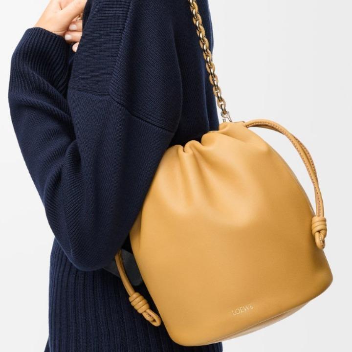 LOEWE フラメンコパース バケットバッグ メローナパラム A411FPBX02 6715