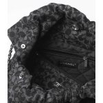 CHANEL 22 スモール シックなデニム カメリア柄 ハンドバッグ AS3260 B18133 94305