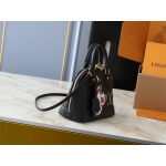 ルイヴィトンハンドバッグ エピ LV × TM アルマBB M13670
