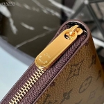 ルイヴィトン モノグラム リバース ジッピーウォレット ラウンドファスナー長財布 M82444