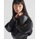 プラダ後払い アーケ スモール レザー ショルダーバッグ 1BC194_ASK