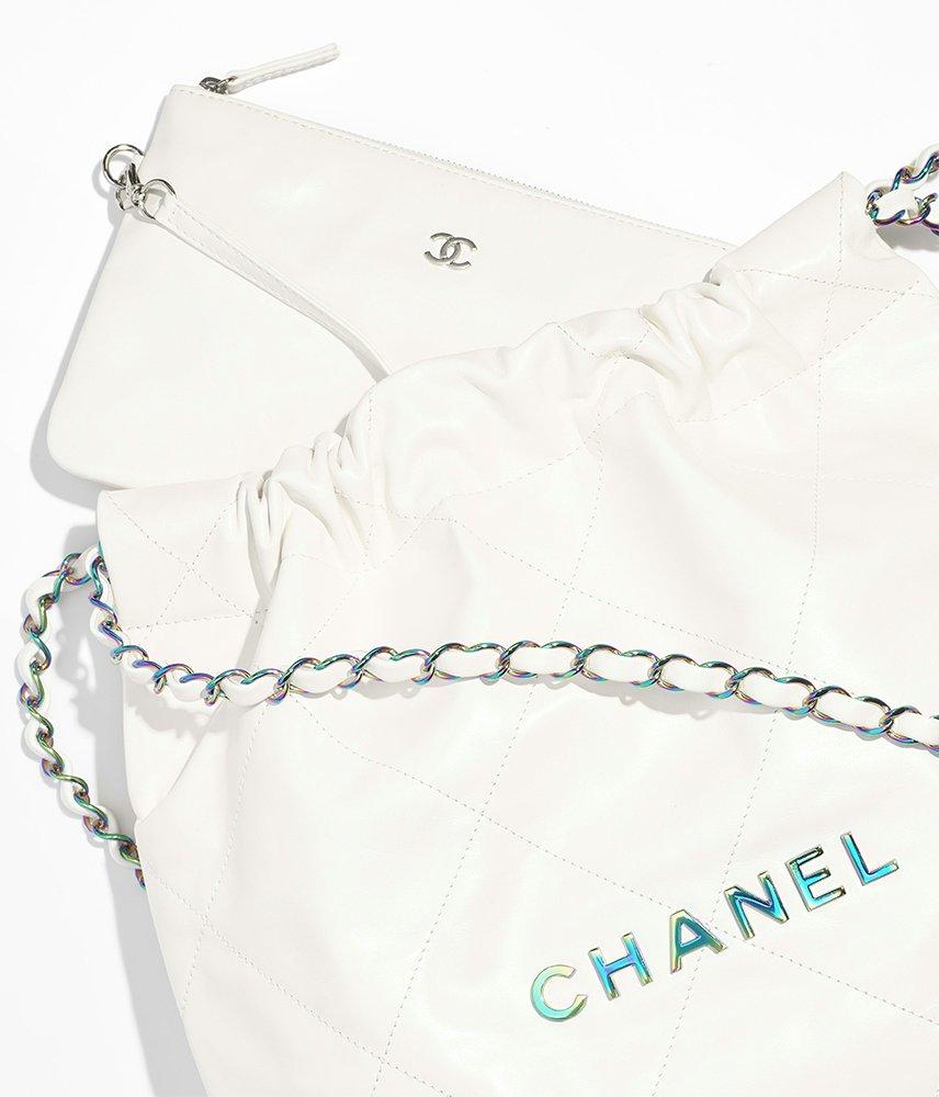 CHANEL 22 スモール ハンドバッグ AS3260-B15000-10601