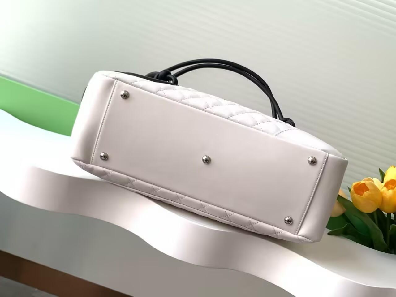 シャネル カンボンライン ハンドバッグ AS6338