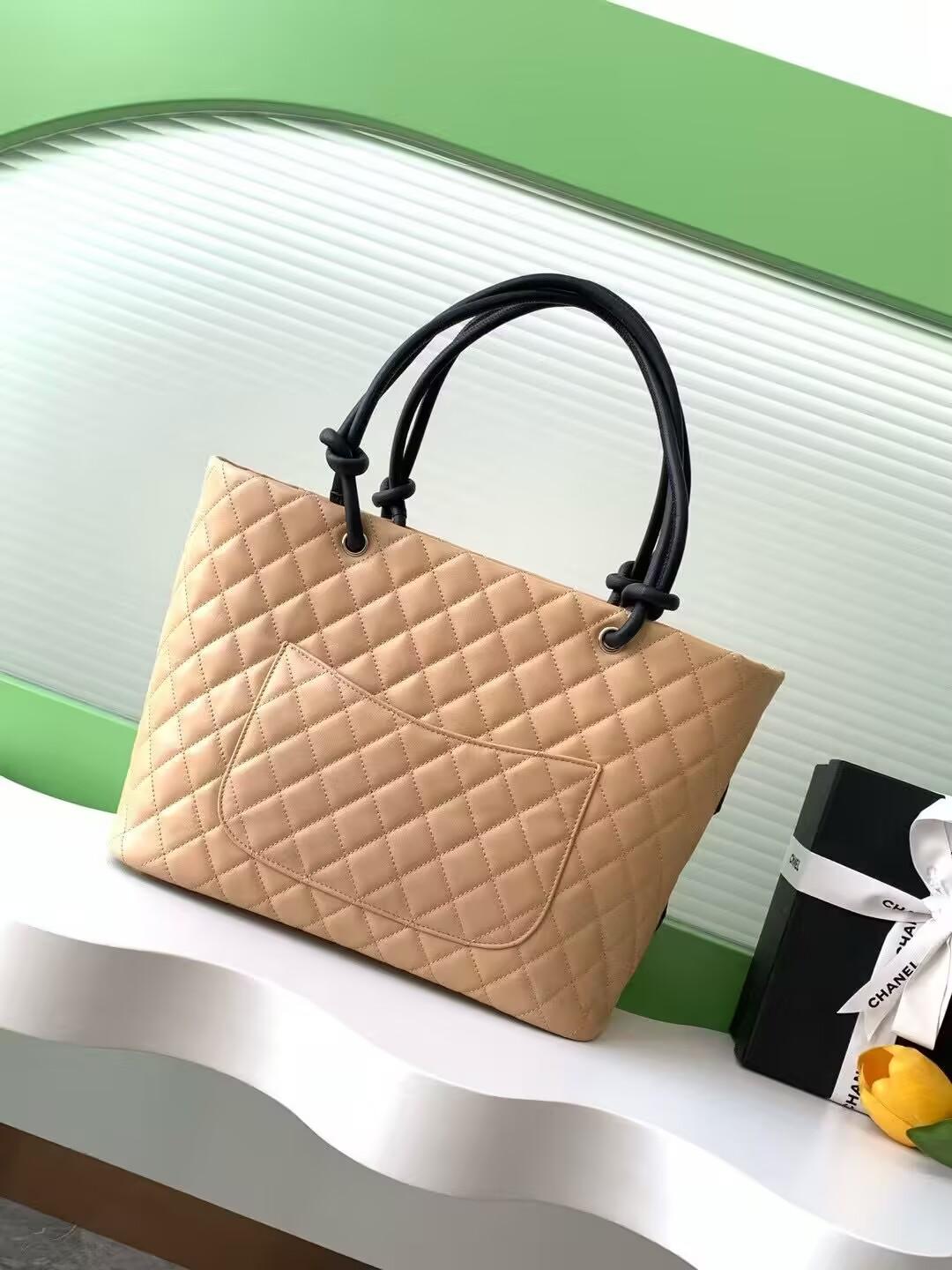 シャネル カンボンライン ラージ トートバッグ レディース A25169