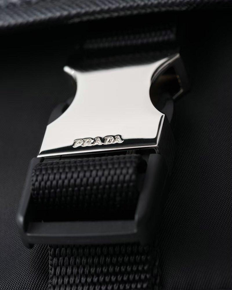 プラダ Re-Nylon xサフィアーノレザー ショルダーバッグ 2VD070_2DMG_F0002_V_OOO