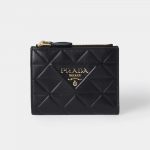 PRADA ソフトカーフ トライアングル Wallet 1ML050_2CLU