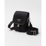 プラダ Re-Nylon xサフィアーノレザー ショルダーバッグ 2VD043_2DMH_F0002_V_XOP
