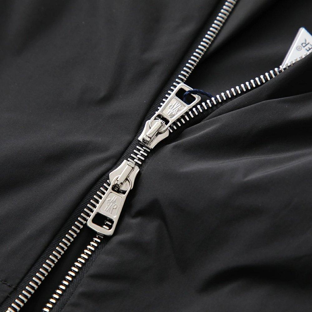モンクレール ブルゾン FUYUE フユエ メンズ フーテッド ジップアップ ジャケット アイコンパッチ ロゴ 1A00195 549MF 999
