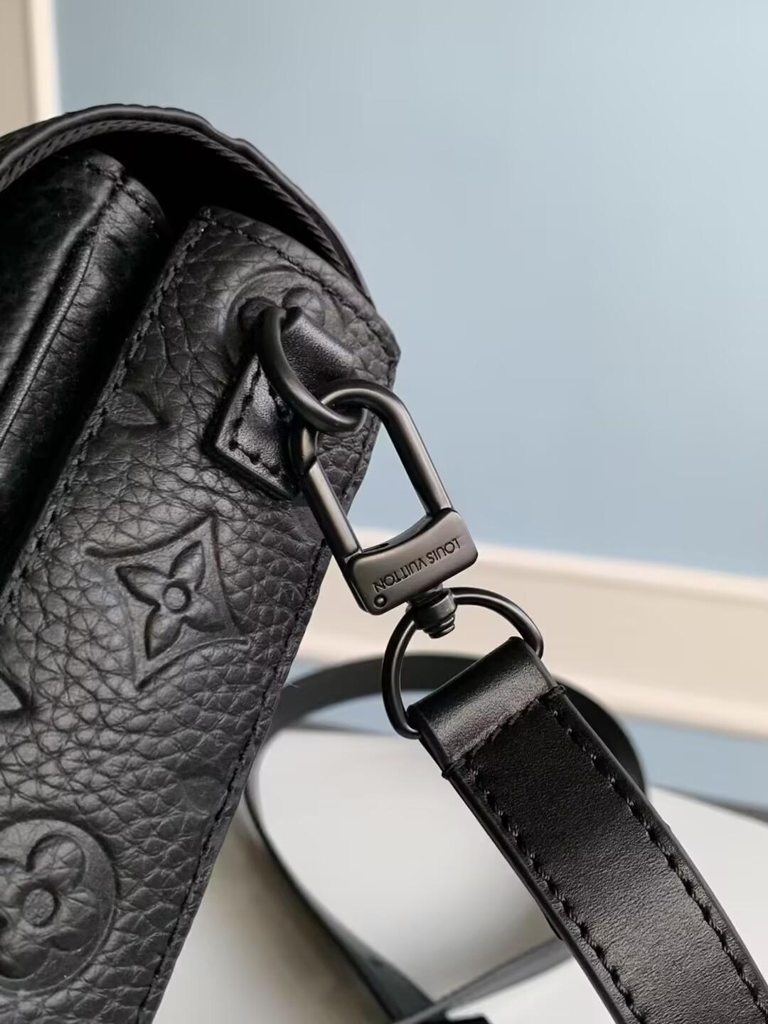 Louis Vuitton Sロック・ウェアラブル ウォレット M81524