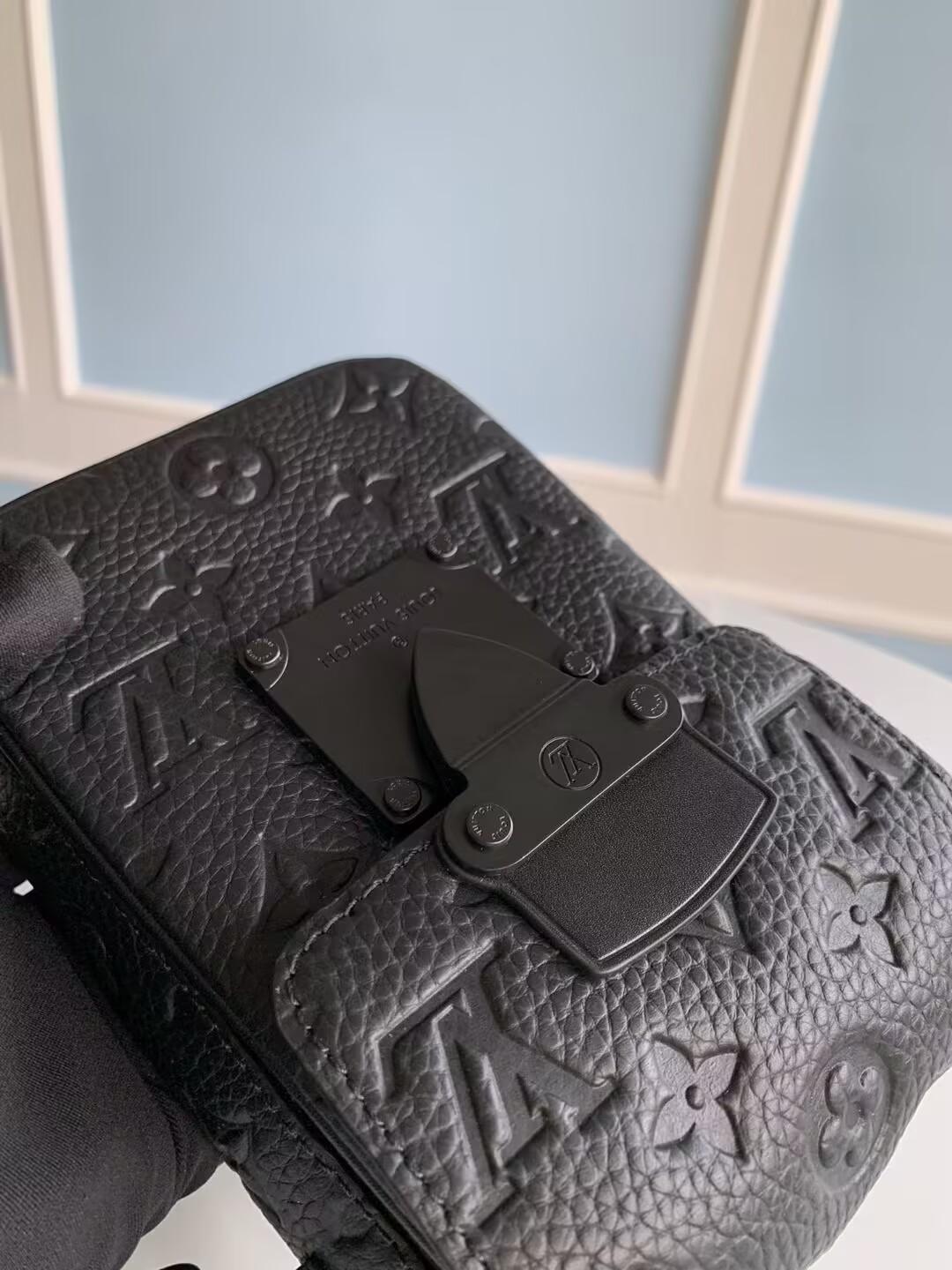 Louis Vuitton Sロック・ウェアラブル ウォレット M81524