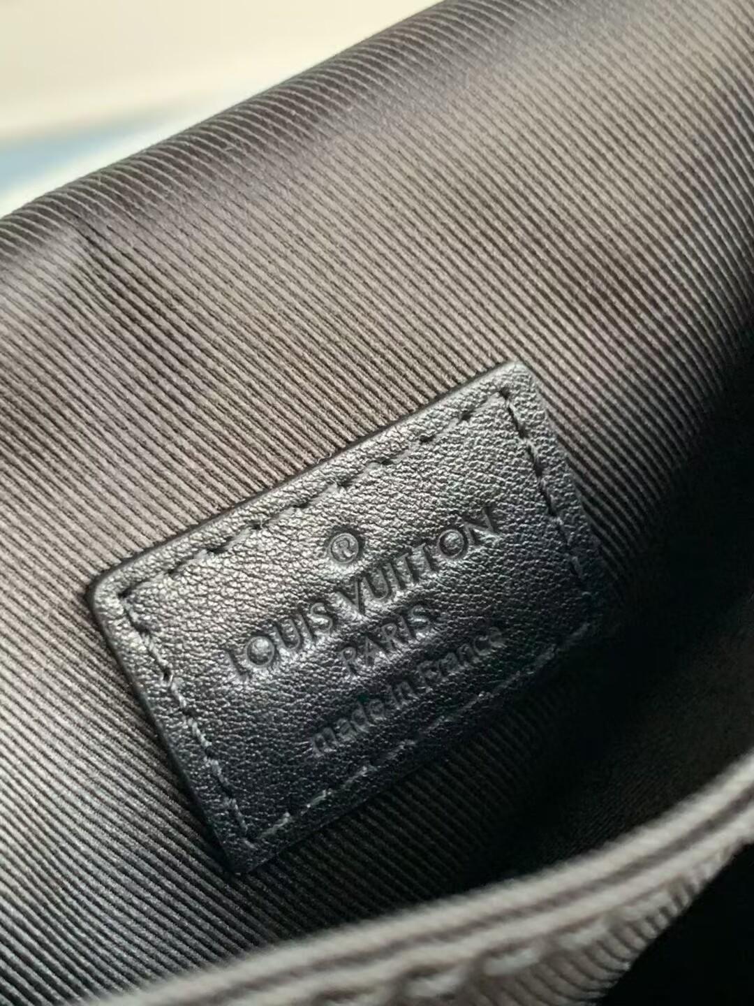 Louis Vuitton Sロック・ウェアラブル ウォレット M81524
