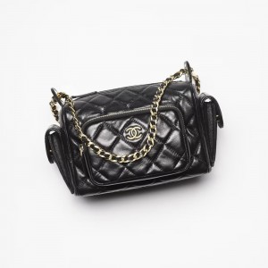 CHANEL スモール カメラ ケース AS5220 B18234 94305