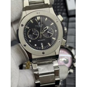 HUBLOT ウブロ クラシック フュージョン クロノグラフ チタニウム 520.NX.1170.NX