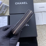 シャネル ミニ財布  クラシック ジップ コインパース AP0216