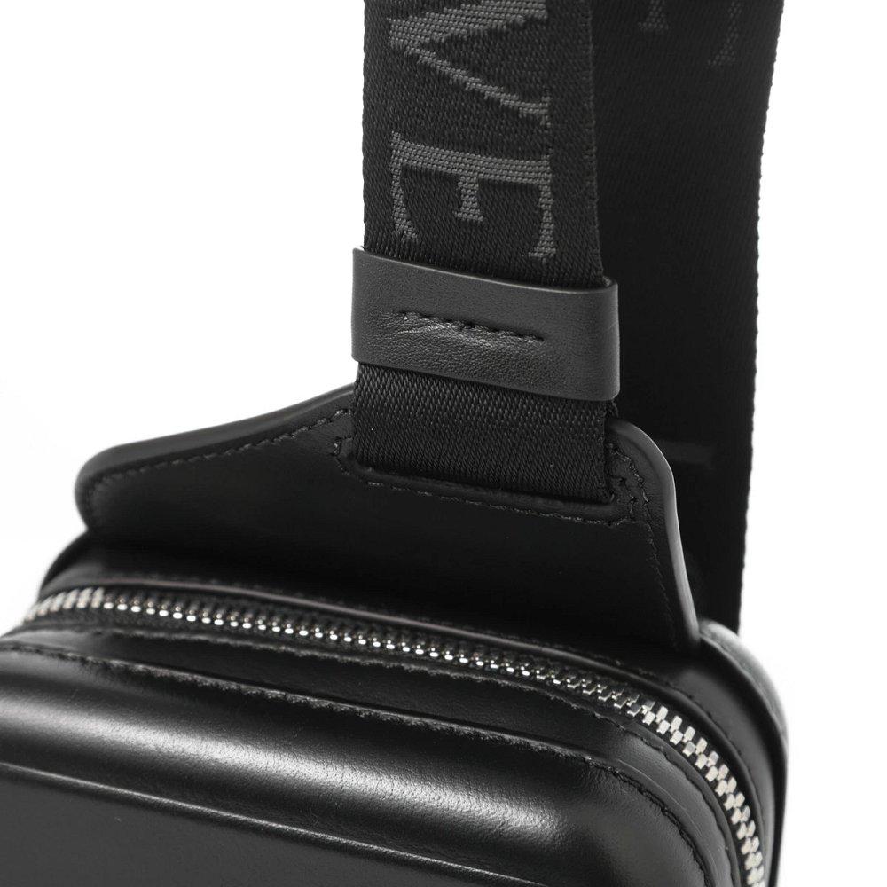 ロエベ MOLDED SLING クロスボディバッグ モールデッドスリング メンズ b987w42x07 1100