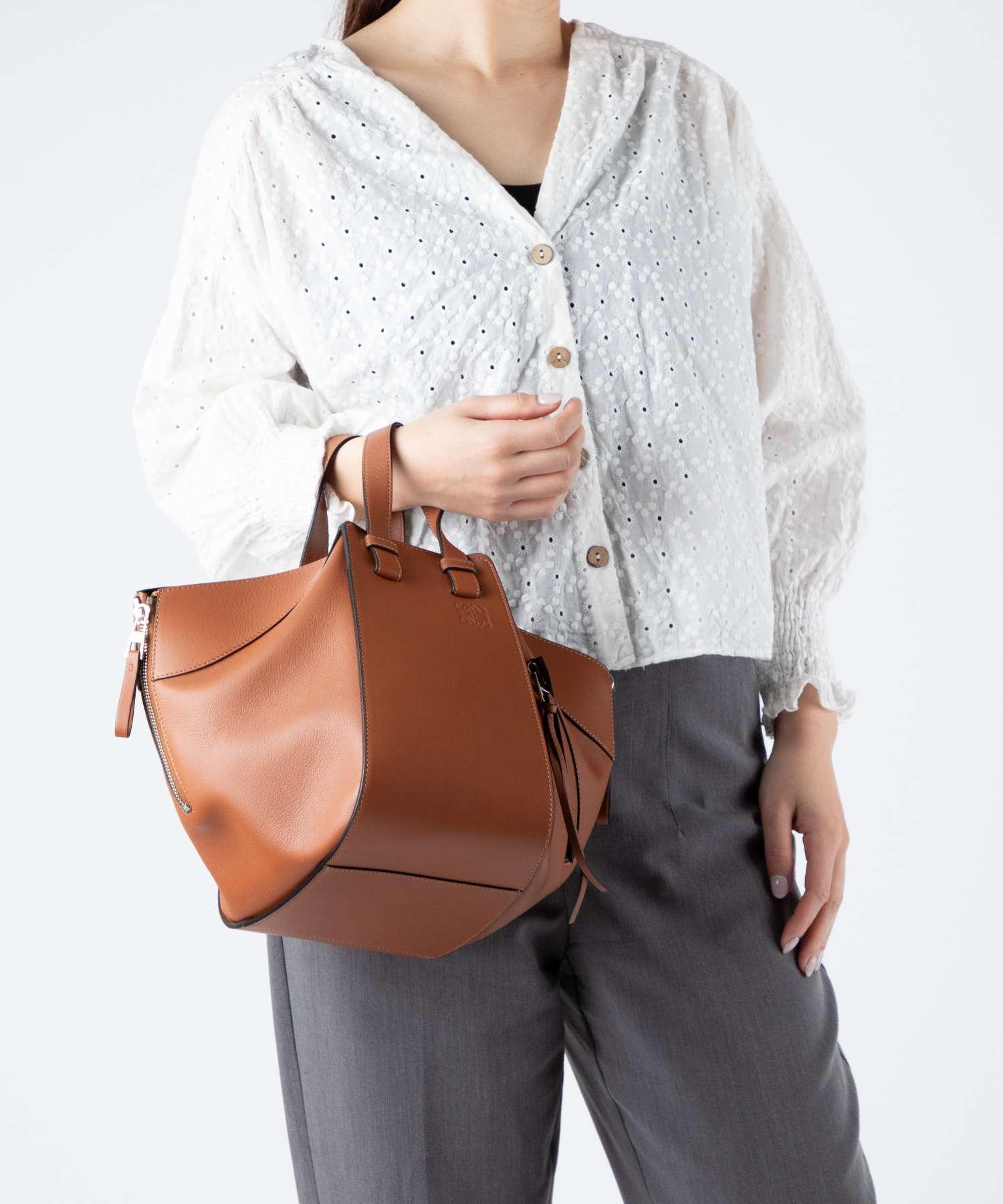 ロエベ ハンドバッグ HAMMOCK SMALL BAG ハンモック スモール レディース 38730S352530