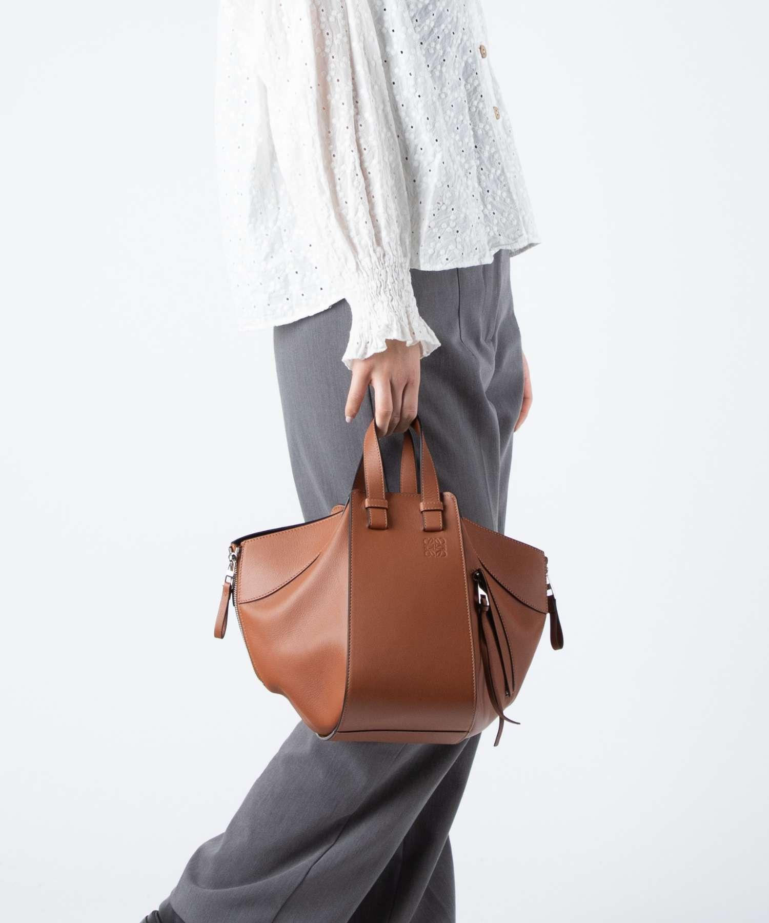 ロエベ ハンドバッグ HAMMOCK SMALL BAG ハンモック スモール レディース 38730S352530