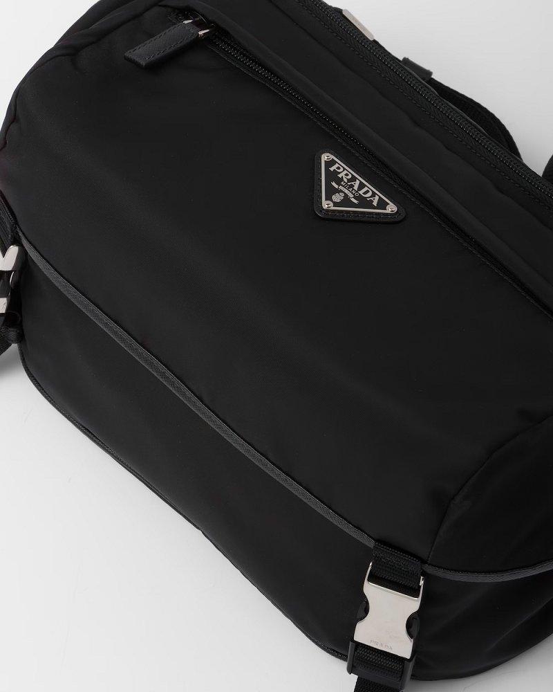 プラダ Re-Nylon xサフィアーノレザー ショルダーバッグ 2VH994_2DMG_F0002