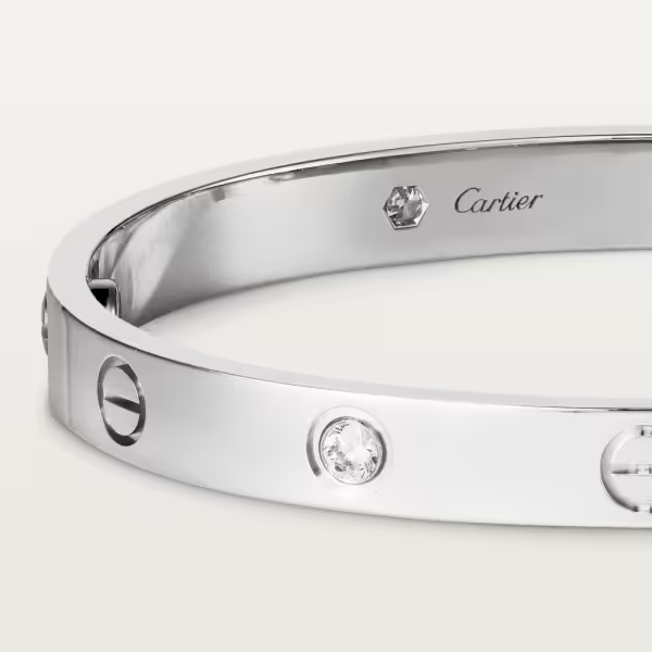 カルティエ Love ブレスレット ダイヤモンド4個 ホワイトゴールド ダイヤモンド B6070117