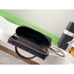 シャネルN品 ヴァニティーバッグ ロゴ ハート AP4531 B19735 94305