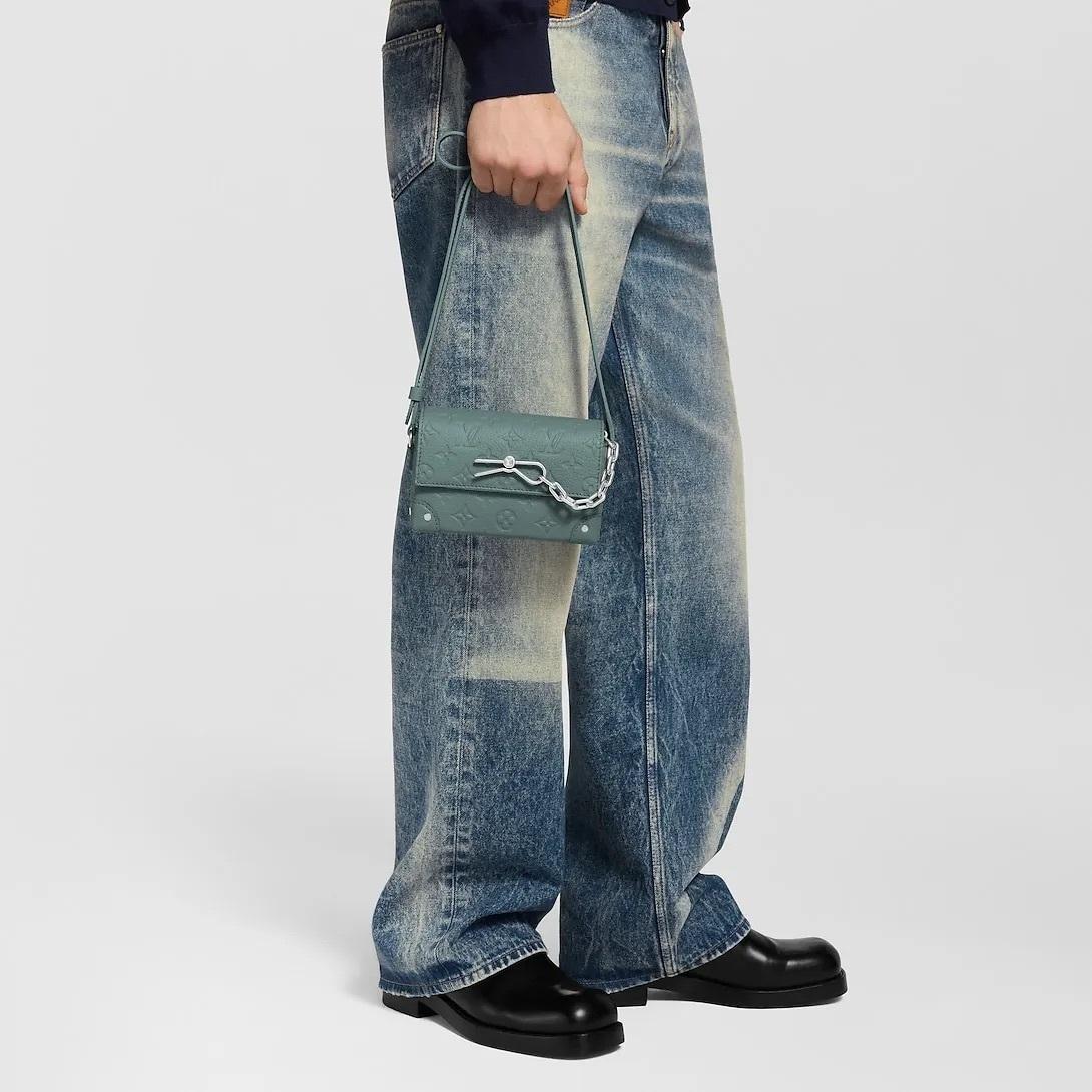 LOUIS VUITTON スティーマー ウェアラブル ショルダーバッグ M11522 M13889