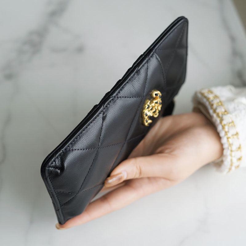 シャネル19  フォンケース 携帯・スマホアクセサリー D82391