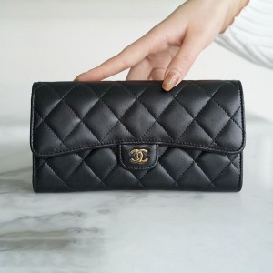 シャネル キャビアスキン マトラッセ 2つ折り長財布 小銭入れ付き A80758 Y01864 C3906