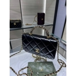 シャネル CCロゴ フラップ フォン ケース AP4167 B17675 94305