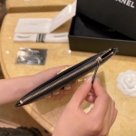 シャネル ボーイシャネル スモール クラッチ レザー マルチポーチ スマートフォンケース ウォレット  A81254