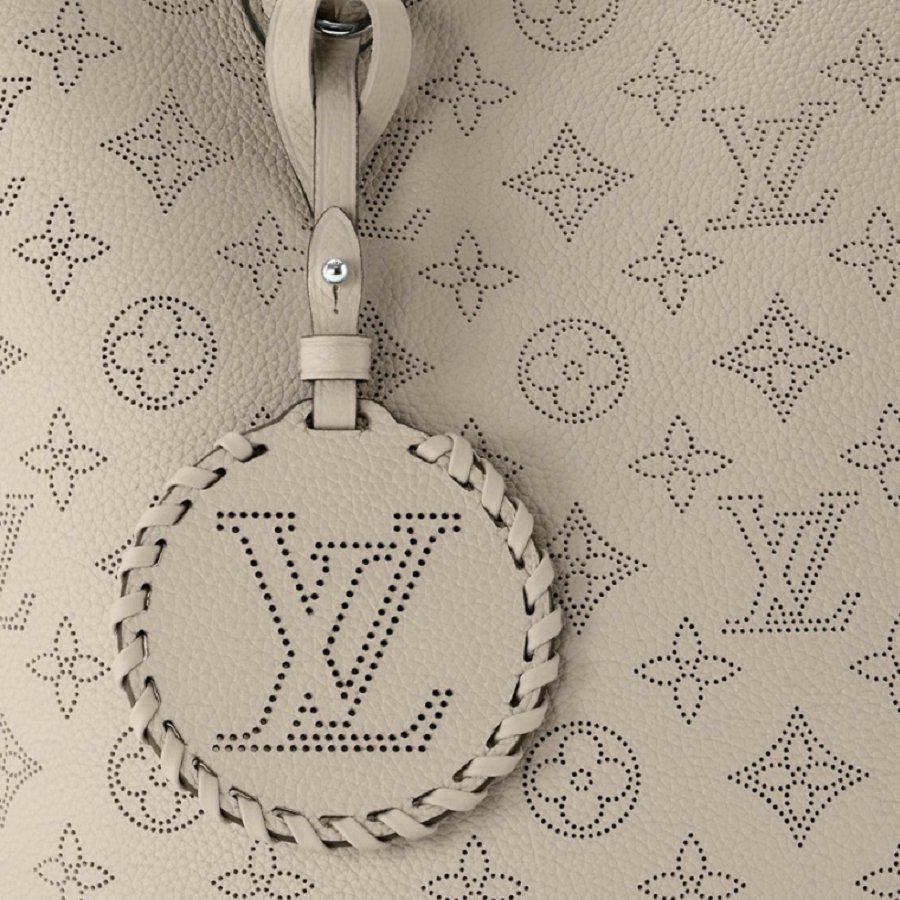LOUIS VUITTON マヒナレザー ブロッサム MM・トート バッグ M21851 M21852
